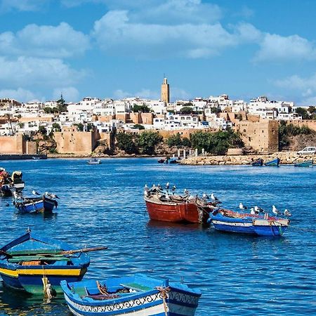 Appartement Au Coeur Du Centre Ville De Rabat Esterno foto