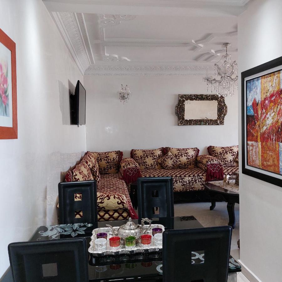 Appartement Au Coeur Du Centre Ville De Rabat Esterno foto