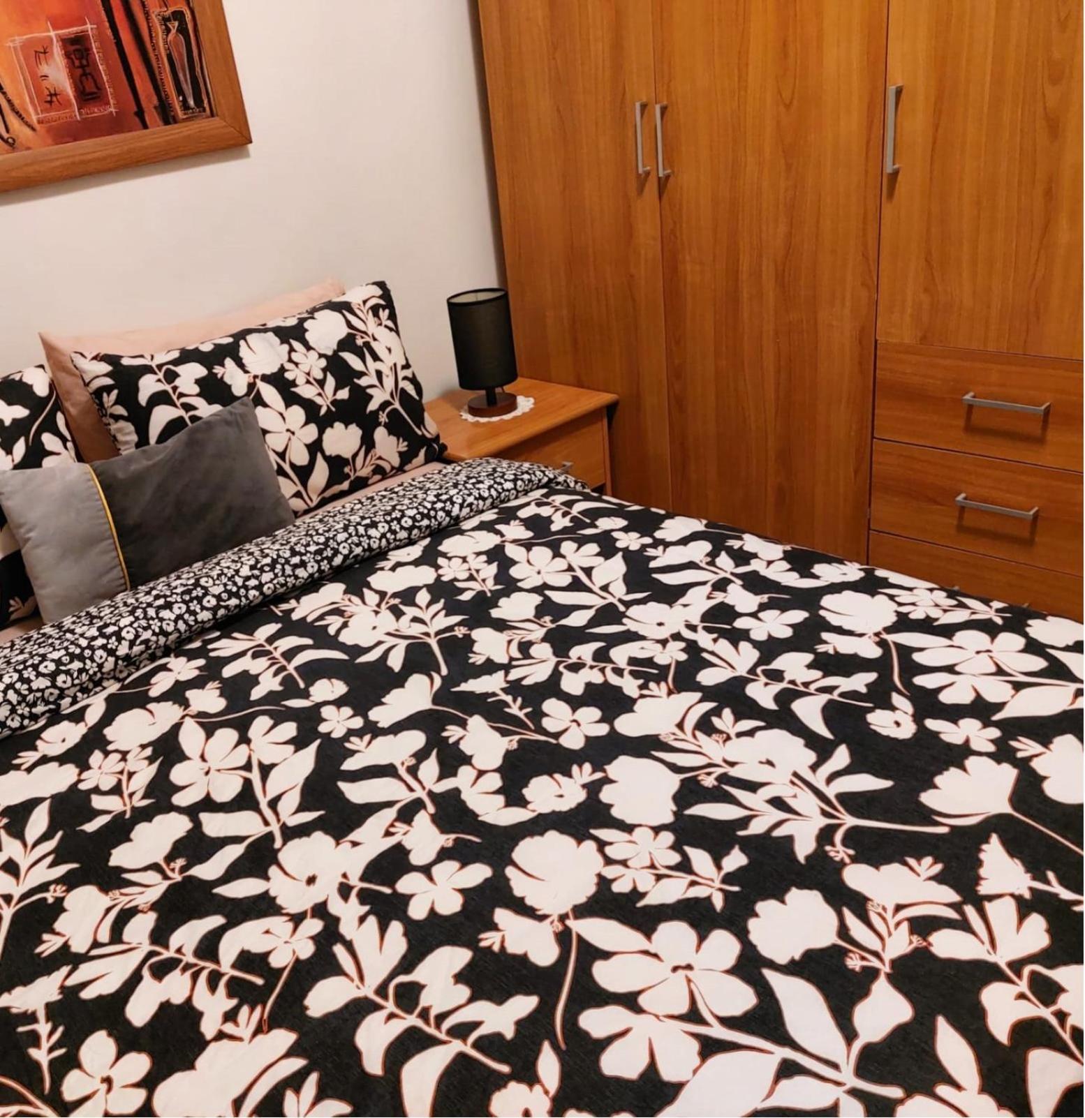 Appartement Au Coeur Du Centre Ville De Rabat Esterno foto