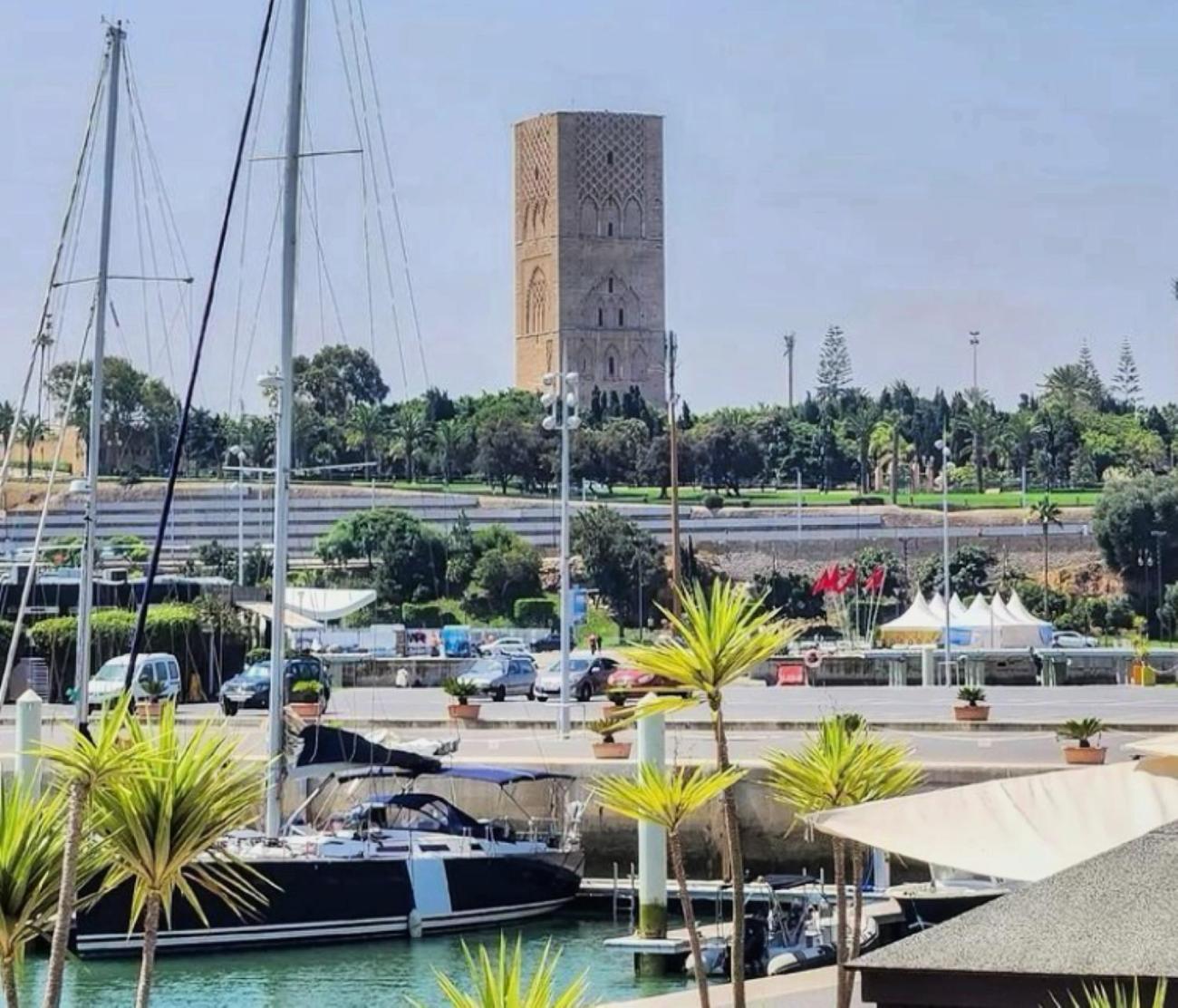 Appartement Au Coeur Du Centre Ville De Rabat Esterno foto